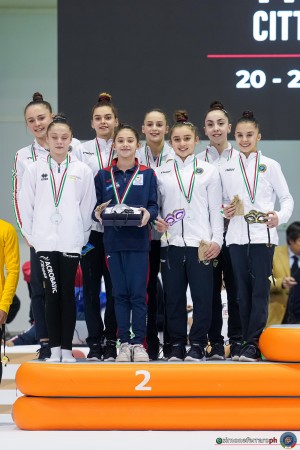 podio jr sfe05735 copia simone ferraro ph